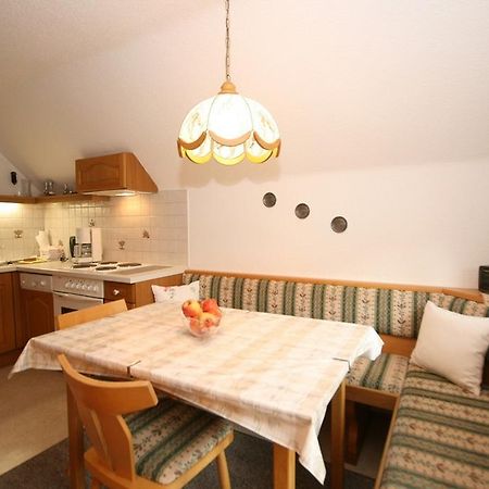 Haus Meissnitzer Haus im Ennstal Szoba fotó